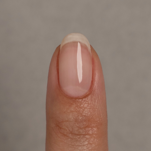 Neglebehandling i salong Belle Nails, 1 Negl Forsterkning eller Forlengelse