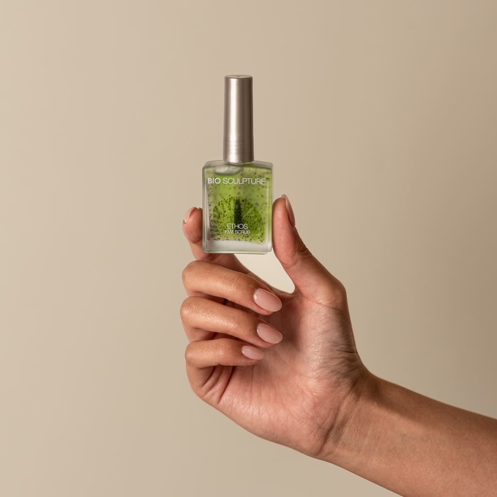 ETHOS Kiwi Scrub