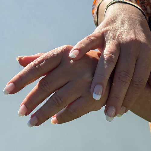 Neglebehandling i salong Belle Nails, Forlengelse, inkl. fjerning av gammel gel med Fransk, Ombré eller Design